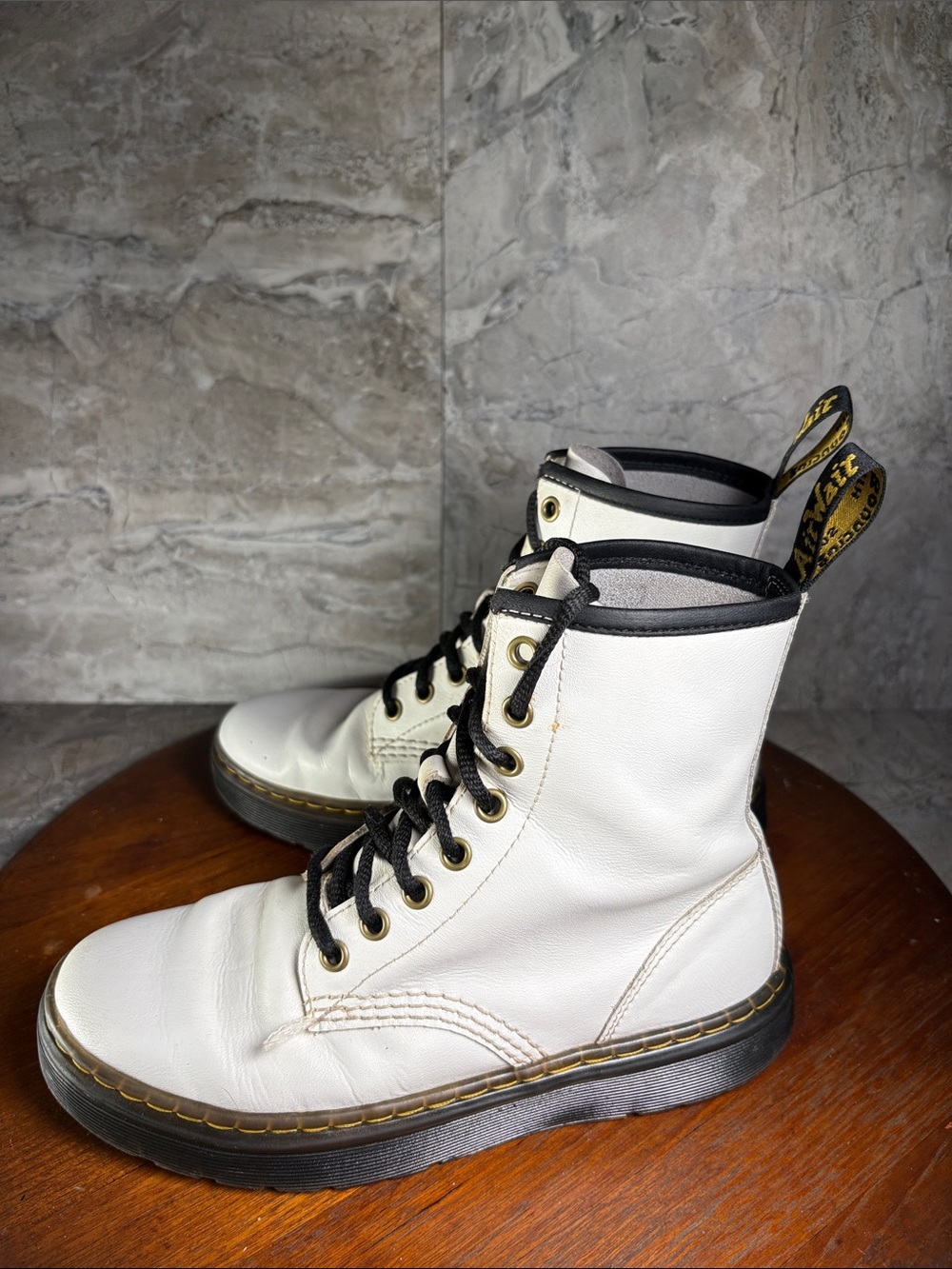 Dr. Martens Zavala Women’s Size 6 White Boots